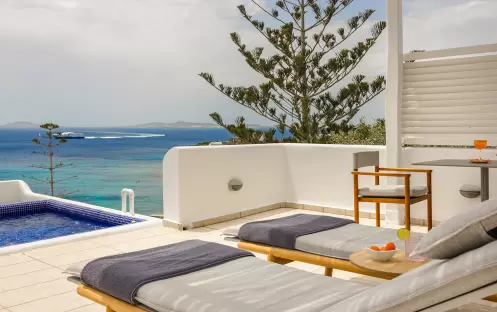 Mykonos Suite Plunge pool